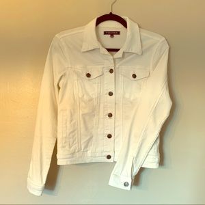 XS Vigoss white jean jacket.